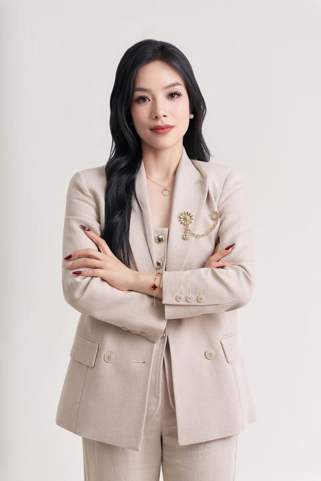 Christina (Yan Xue) Zheng